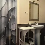 Апартаменти аутентичная в центре, дом где снимают кино *