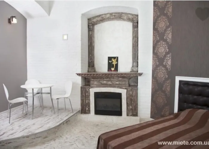 Apartment аутентична в центрі, будинок в відомому тайному дворі одеси *