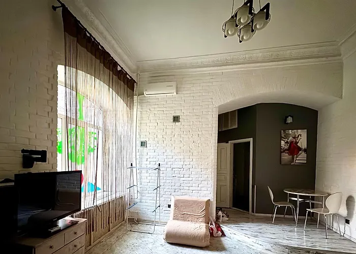 Apartment аутентична в центрі, будинок в відомому тайному дворі одеси