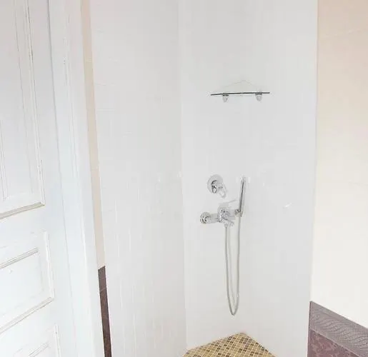 аутентична в центрі, будинок в відомому тайному дворі одеси Odesa