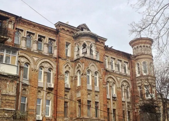 аутентична в центрі, будинок в відомому тайному дворі одеси Odesa