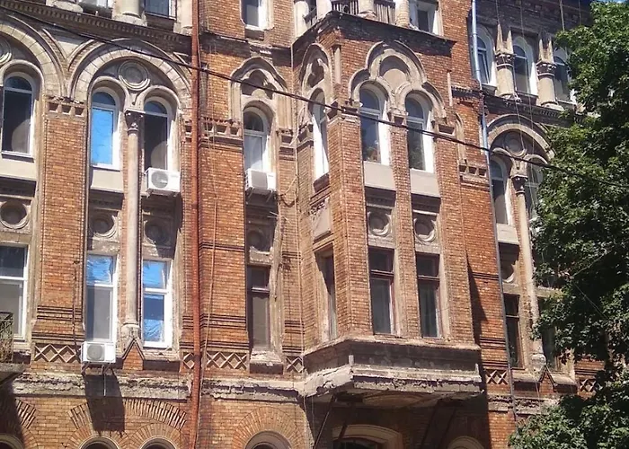 Apartment аутентична в центрі, будинок в відомому тайному дворі одеси *