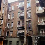 Lägenhet аутентична в центрі, будинок в відомому тайному дворі одеси Odessa